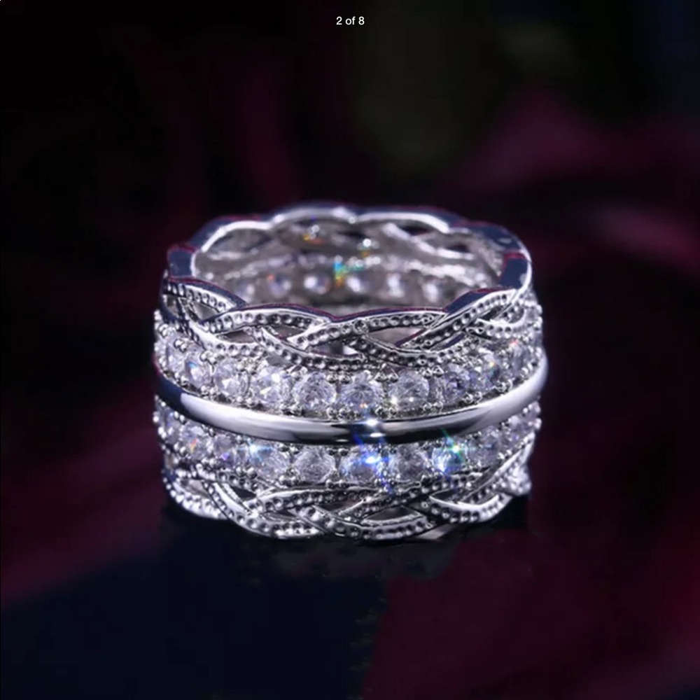 New beautiful 925  silver ring